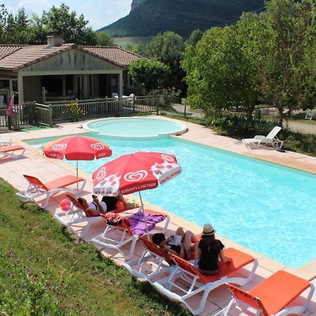 Causses & Vallees Vacances Hotel Saint-Georges-de-Luzençon Eksteriør billede