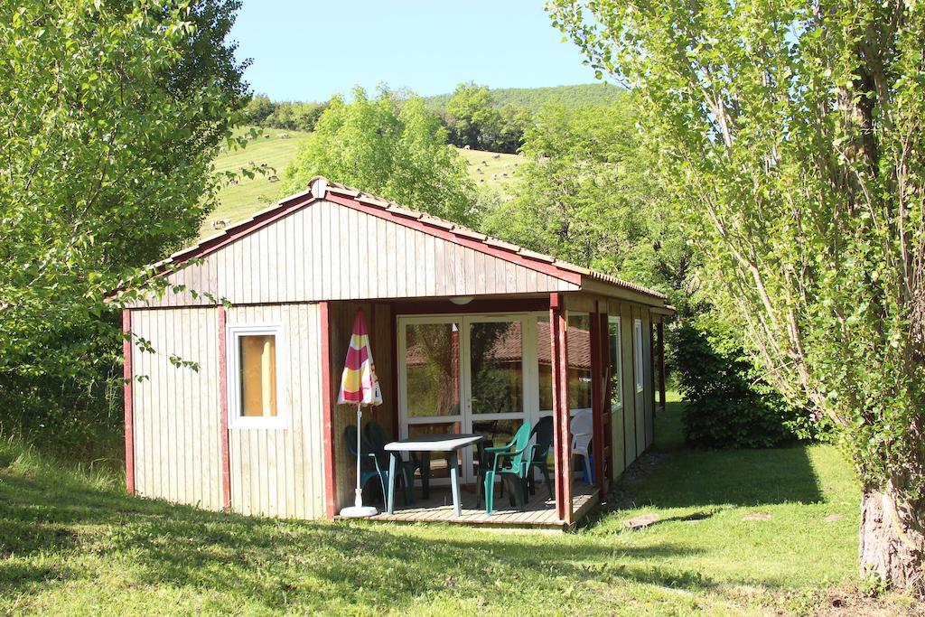 Causses & Vallees Vacances Hotel Saint-Georges-de-Luzençon Værelse billede